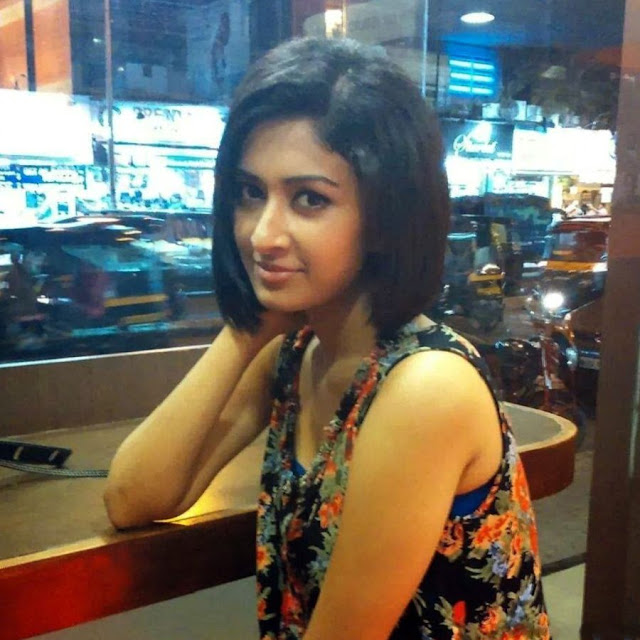 Farnaz Shetty Eye Popping Look 8