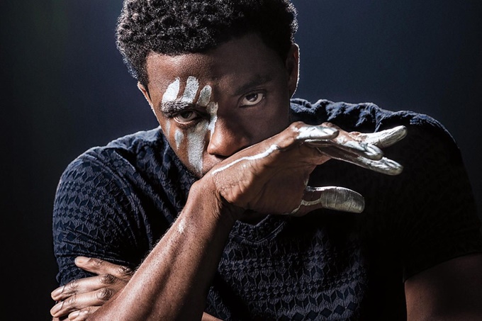 이미지에 대체텍스트 속성이 없습니다; 파일명은 https___kr.hypebeast.com_files_2020_08_chadwick-boseman-dies-at-43-marvel-black-panther-022.jpg 입니다.