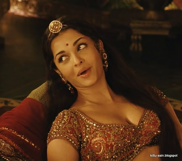 Chubby teen loves anal Aishwarya rai real boob