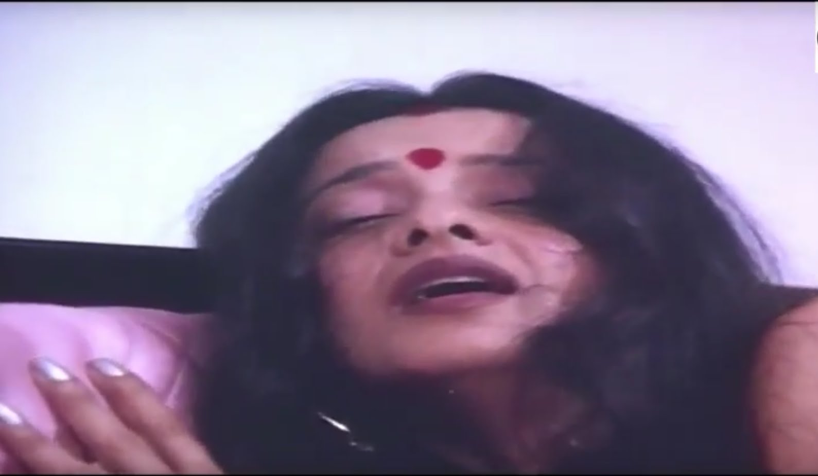 Sunita Rani Ki Bf Video Hd Kareena Ke Sath - à¤«à¤¿à¤²à¥à¤® à¤•à¥‡ à¤¸à¥‡à¤Ÿ à¤ªà¤° à¤°à¥‡à¤–à¤¾ à¤•à¤¾ à¤°à¥‡à¤ª, à¤¦à¥‡à¤–à¤¤à¤¾ à¤°à¤¹ à¤—à¤¯à¤¾ à¤¬à¥‰à¤²à¥€à¤µà¥à¤¡