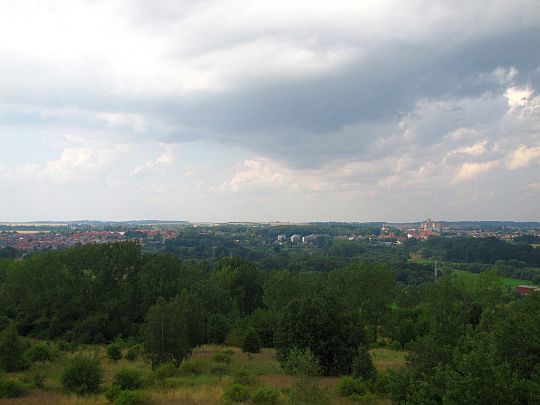 Panorama Prudnika z wieży na Koziej Górze.