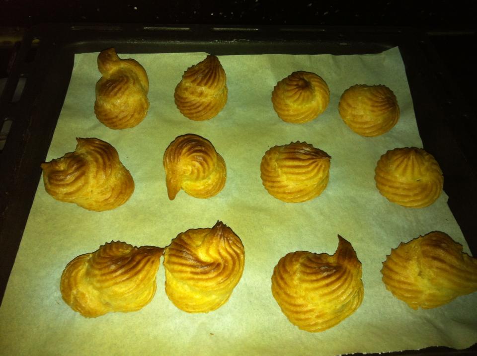 Charm's kitchen: Bánh choux kem