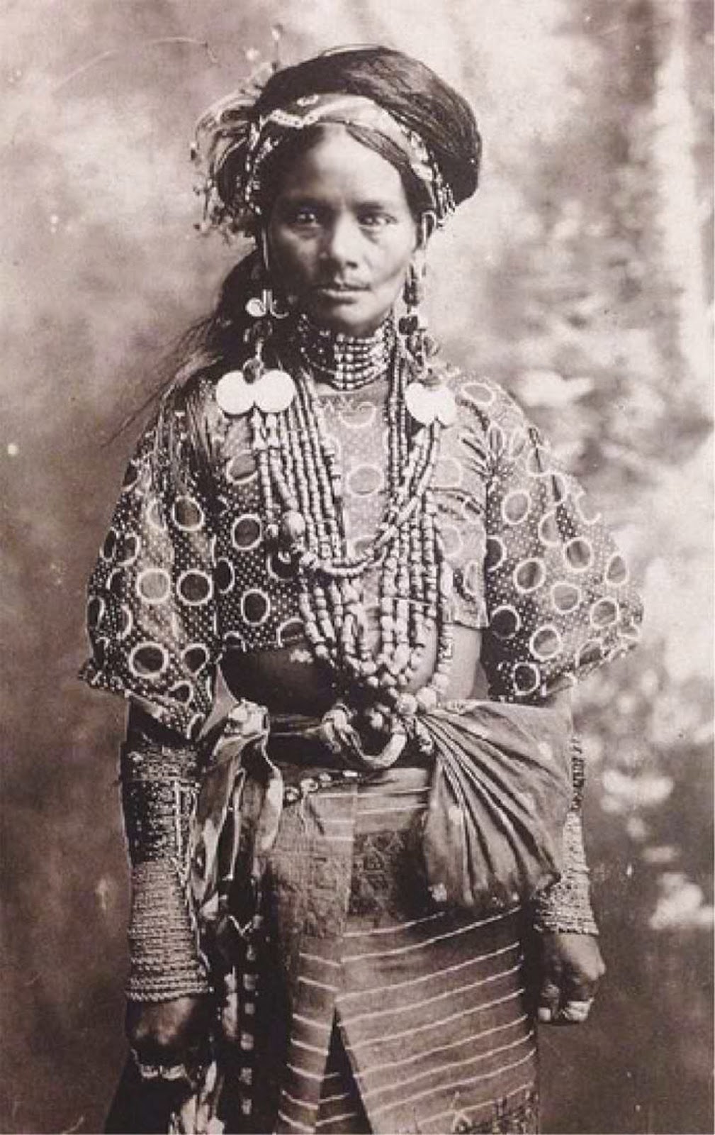 vintage tribe girl photos 1934 Vintage 11x14 ~ ASIA ~ Myanmar Native Padaung Tribe Girl Jewelry Photo  Art | eBay
