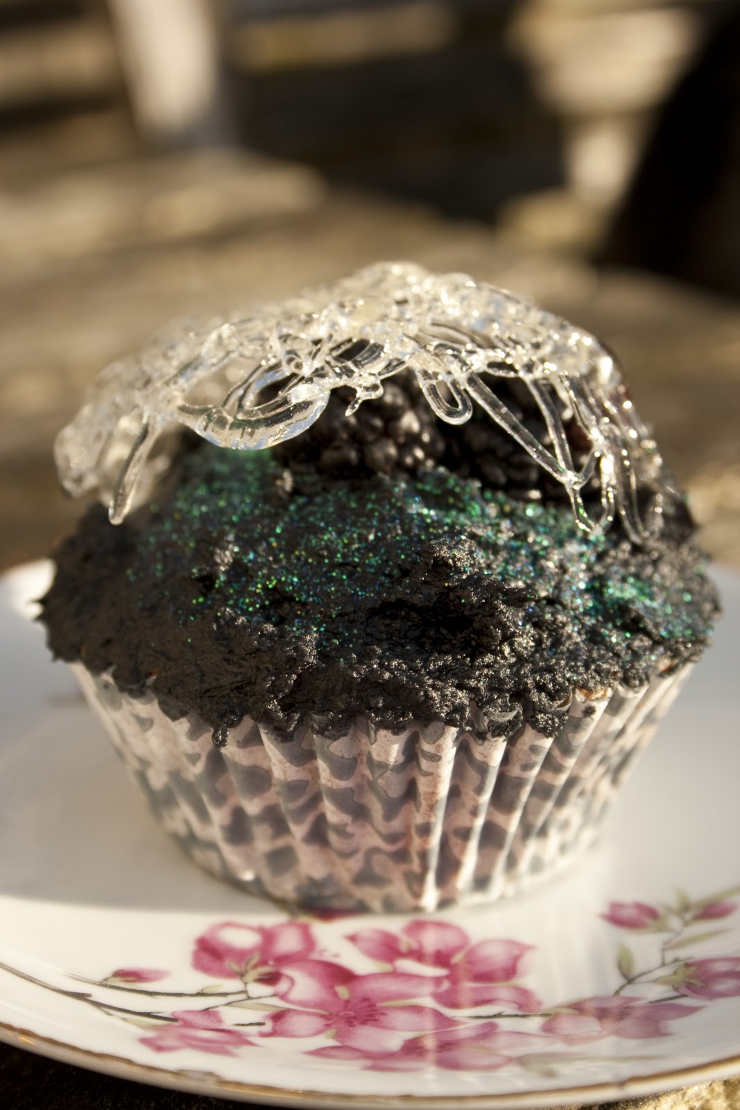 Sugar Lumps Confectionery Black Buttercream