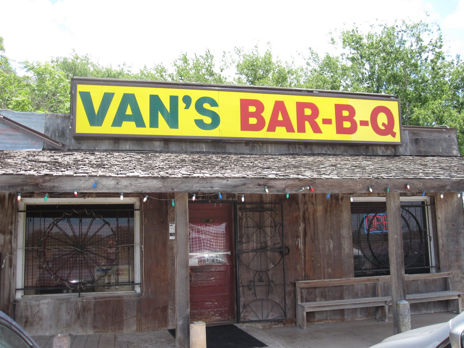 Man Up Tales of Texas BBQ™ Choppedbeef sandwich at Van's BarBQ