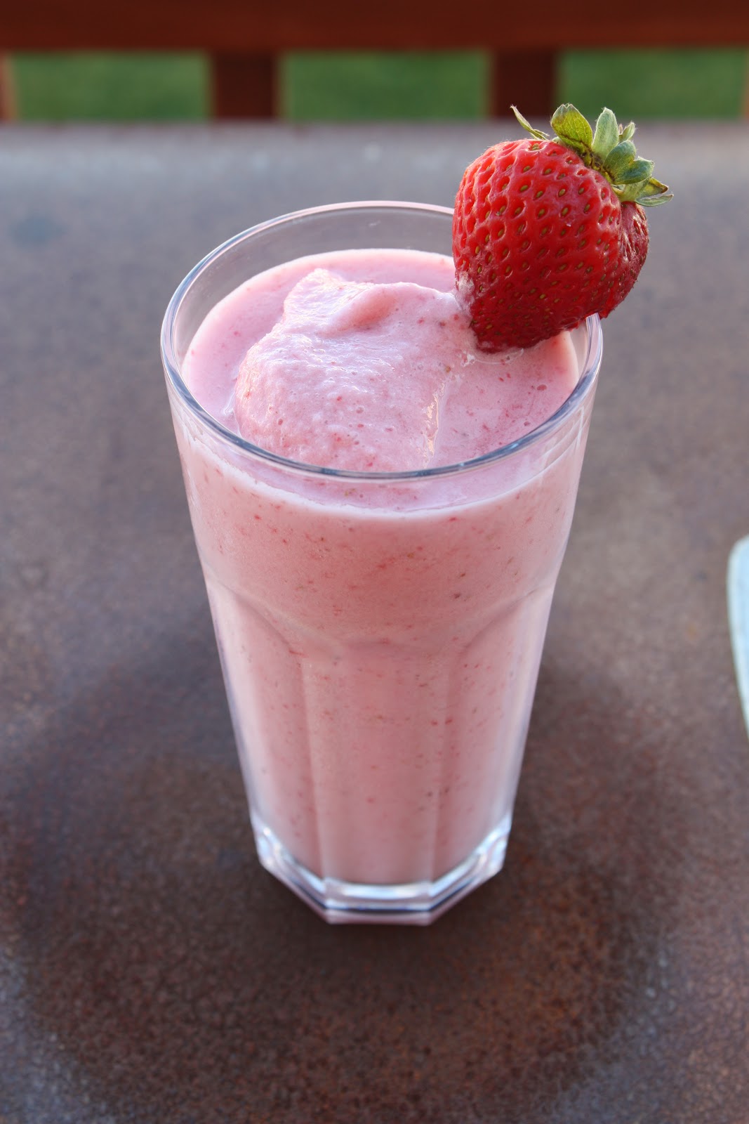 My Favorite Recipes: Ice Cold Strawberry Milkshakes