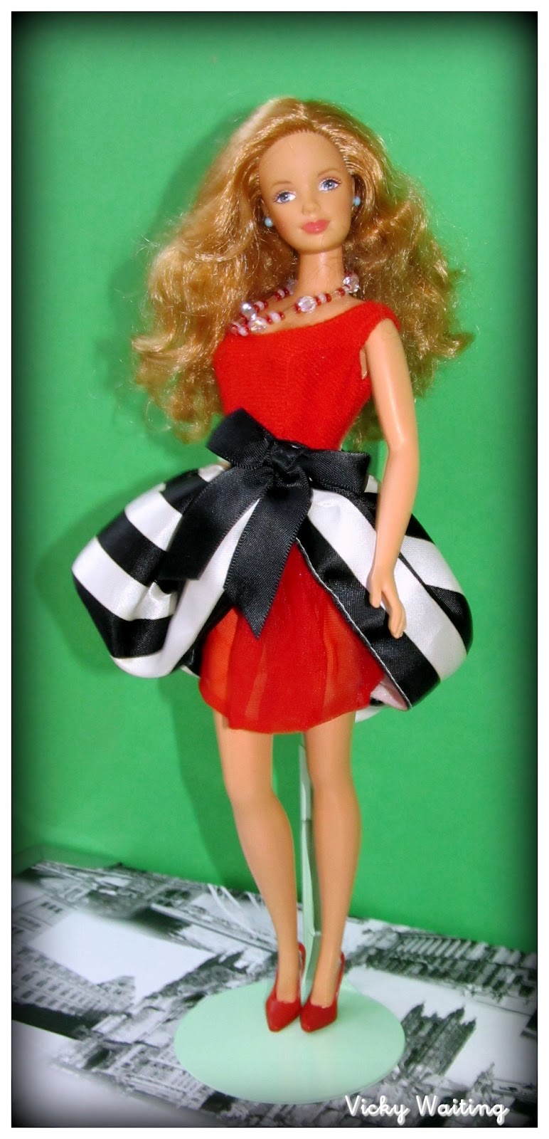 Estas son mis muñequitas: Barbie Chic Avon - Corduroy Cool
