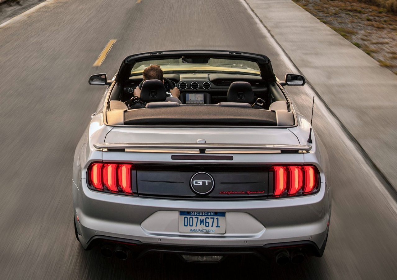 Ford Mustang 2019 кабриолет