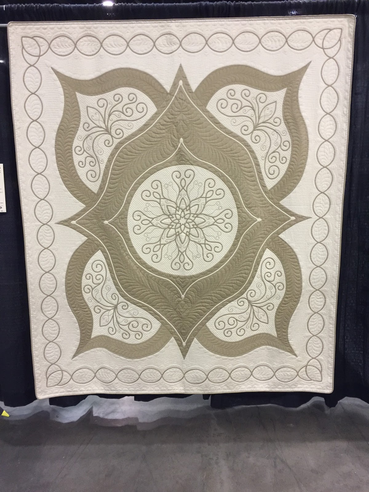 Suzy's Quilting Room Orlando Quilt Fest