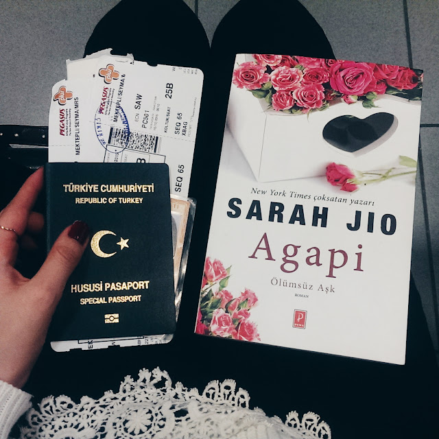 sarah jio agapi