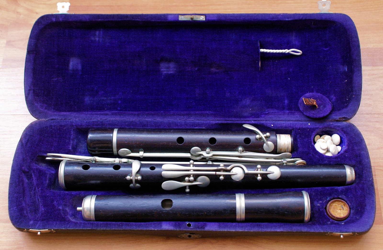 Old and antique flutes H.F. Meyer 11 keyed Flute