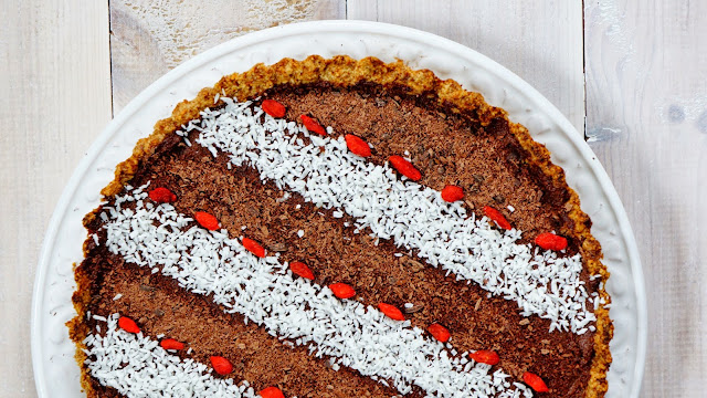 http://zdrovekarmelove.blogspot.com/2014/05/owsiano-migdaowa-tarta-czekoladowa.html