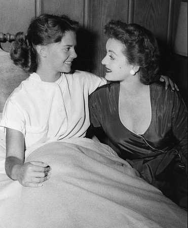 Junto a Bette Davis (1952)