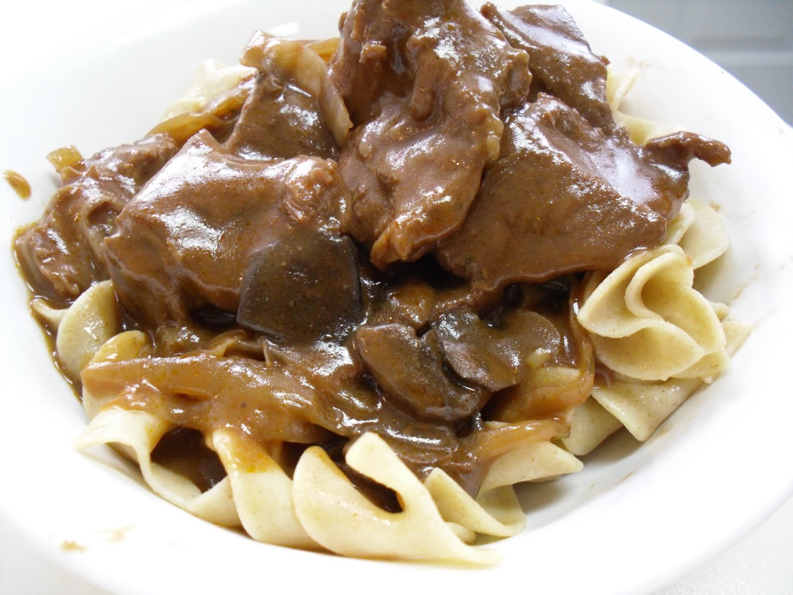 Rachel B. cooks... SlowCooked Pot Roast with Red Wine Gravy