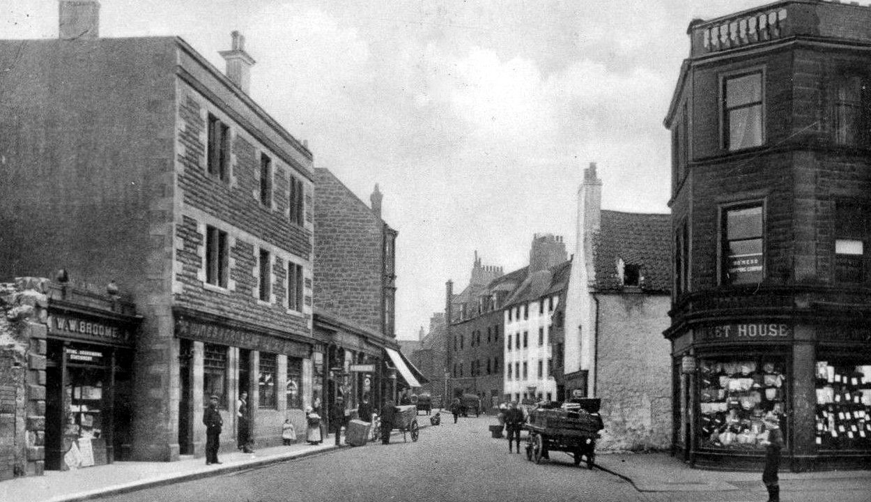 Tour Scotland Old Photograph North Street Bo'ness Scotland
