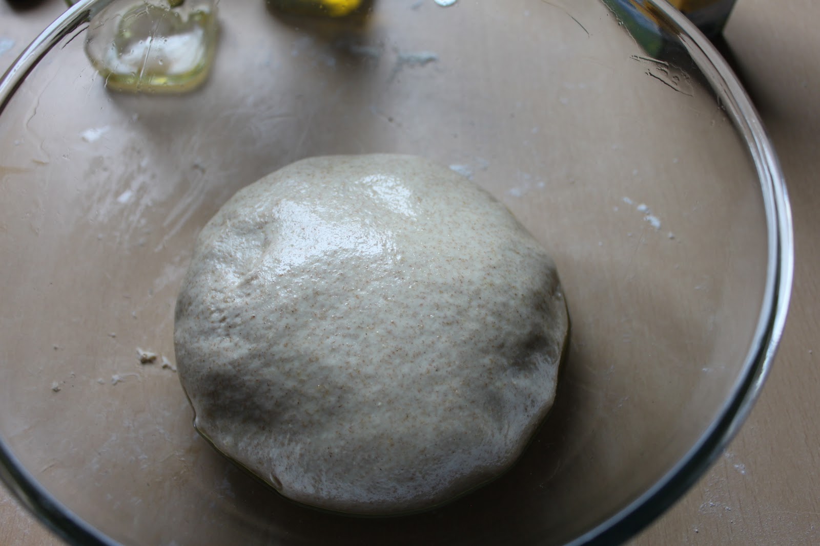 Fabulously Fun Food: Double Take: Food o' del Mundo's Perfect Pizza Crust