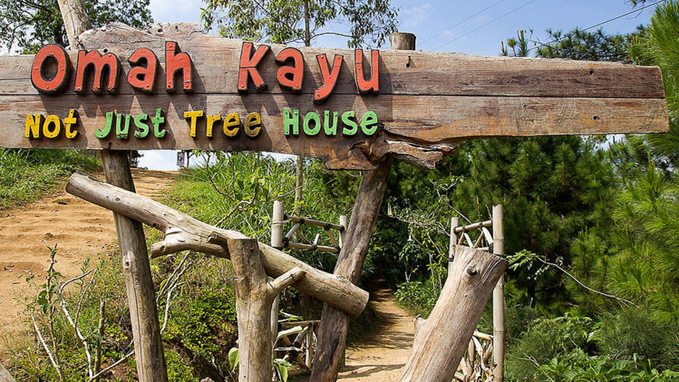Get Wisata Rumah Kayu Batu Malang PNG