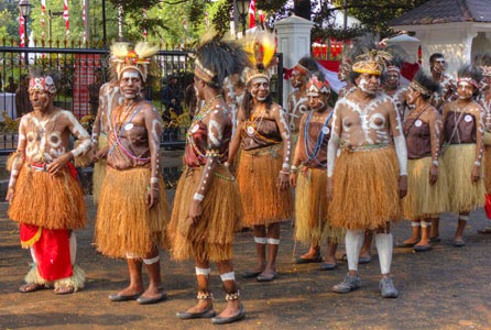 Contoh Pakaian Adat Suku Di Indonesia Sejarah Negara Com