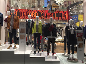retailstorewindows uniqlo london