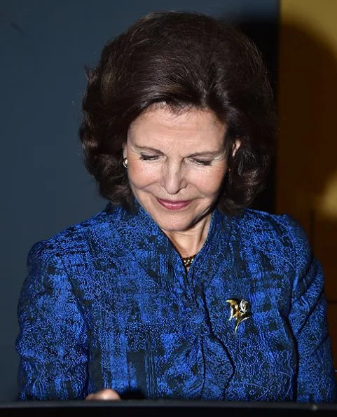 Queen Silvia style royal wore suit dress Chanell bag, Prada shoes, wore diamond gold earring newmyroyals