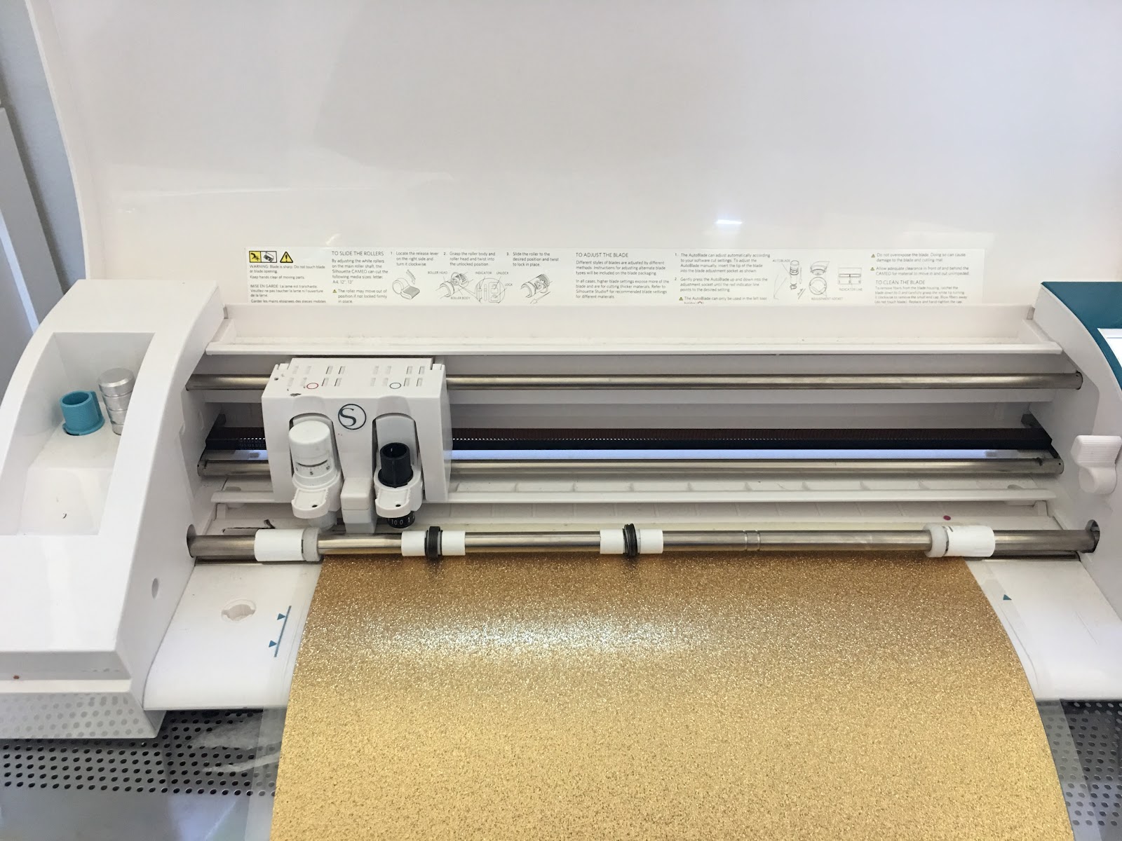 Designing Cake and Cupcake Toppers with Silhouette CAMEO for Beginners