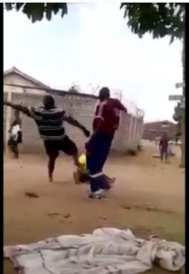 man-beat-up-woman-in-public-5 man-beat-up-woman-in-public-5