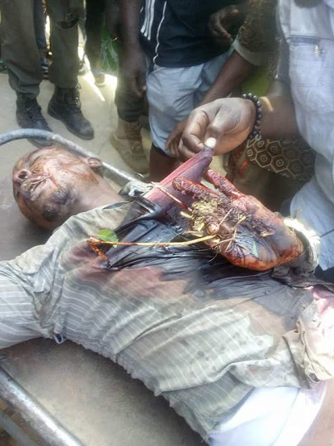 Photos: Mobile policemen recover body of Igbo trader allegedly killed by suspected herdsmen along Anyiin road, Benue State
