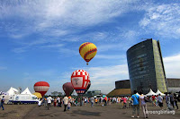 hot air balloon