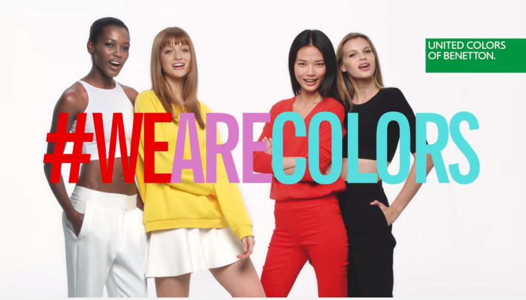 Sfondo verde In particolare rubare Modella Benetton profumo #Colors con Foto - Testimonial Spot Pubblicitario Benetton 2016 Sfondo verde In particolare rubare Modella Benetton profumo #Colors con Foto - Testimonial Spot Pubblicitario Benetton 2016