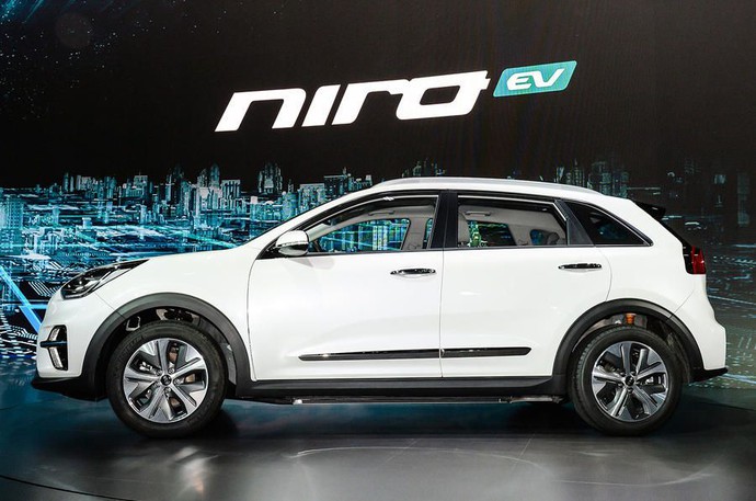 kia-e-niro-electric-features-battery-and-price-electric-hunter