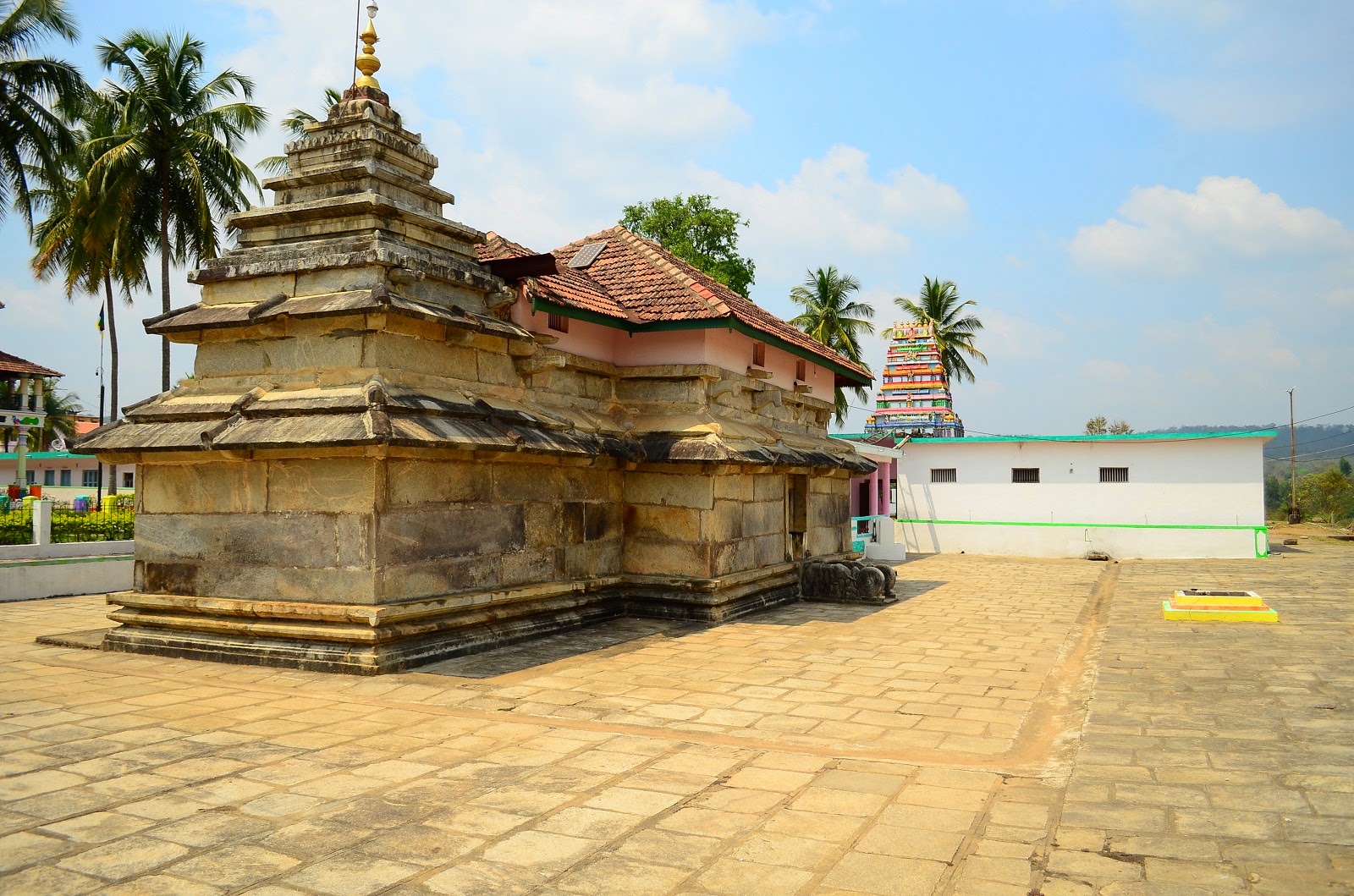  Sharath Hassan A Travelling Photographer: Balehonnur Rambapuri Peeta Bildidee 