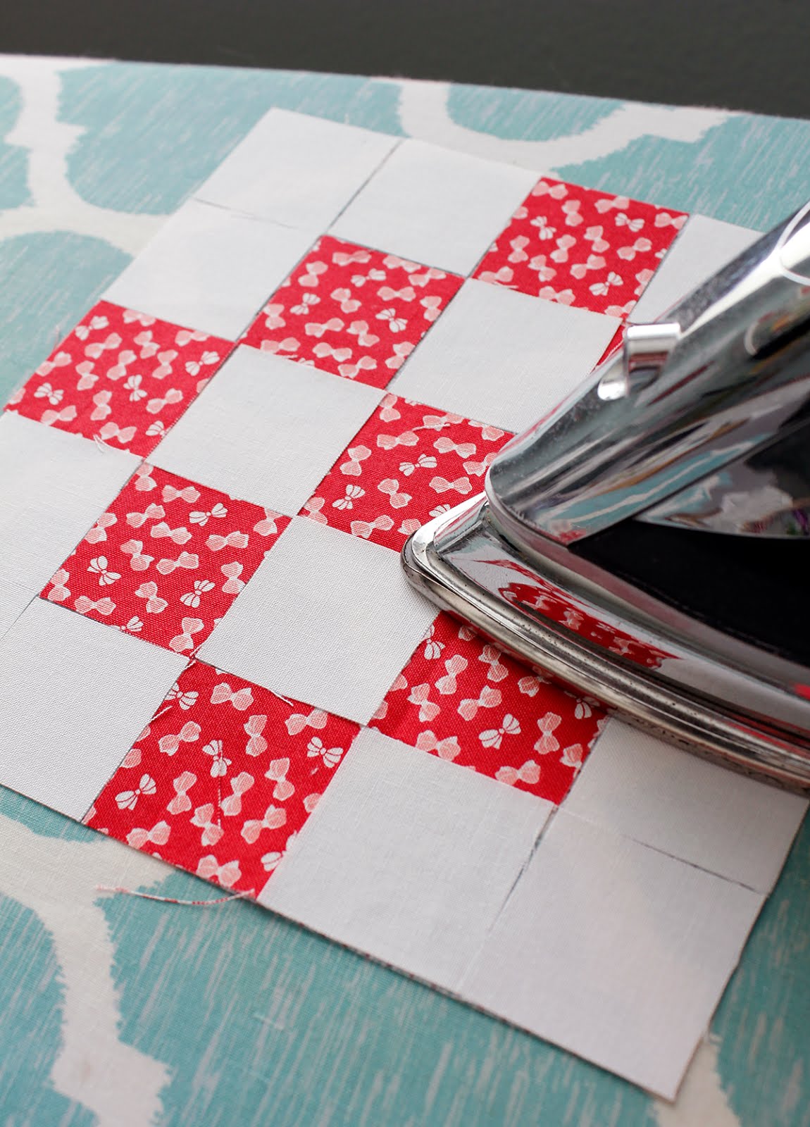 A Bright Corner Tips for Piecing Small Quilt Blocks