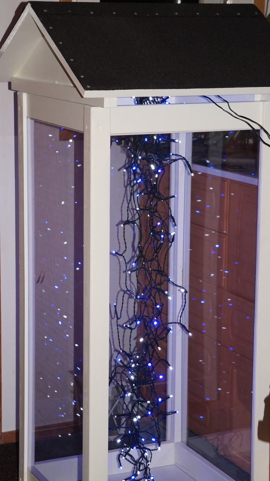 Nikki Rhodes lesbo seksiä