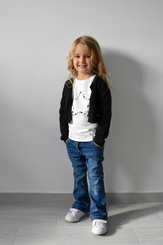 Moda per bambini: i jeans a zampa