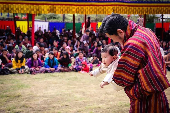 The Gyalsey Jigme Namgyel Wangchuck visited Bumthang region (Beautiful Girls Valley) King Jigme Khesar Namgyel Wangchuck and Queen Jetsun Pema