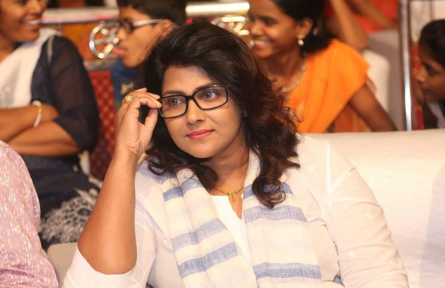 Vani Vishwanath Takes Rs.40 lakh for 4 Scenes Vani Vishwanath Takes Rs.40 lakh for 4 Scenes