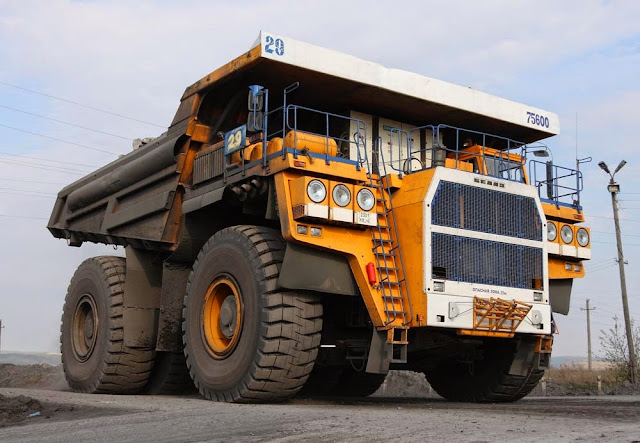 Belaz 75600 Mining Truck - maiores caminhões de mineração do mundo