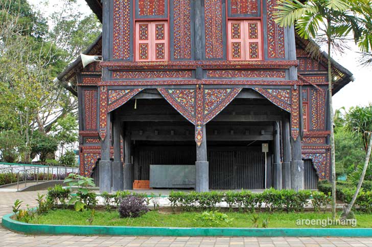 taman margasatwa dan budaya kinantan bukittinggi