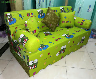 Sofa bed inoac keroppy lama Sofa bed inoac motif keroppy lama