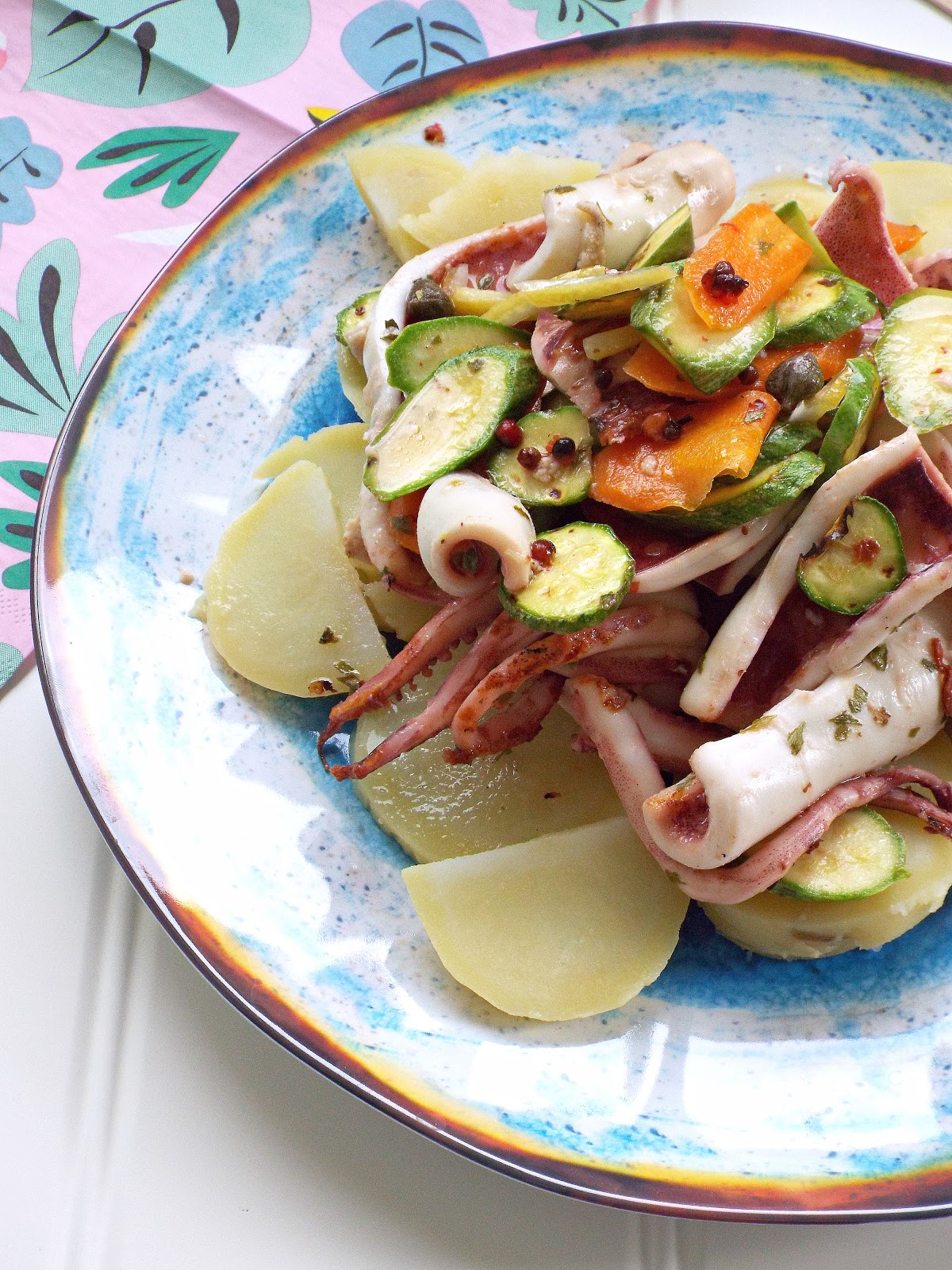 Insalata di totani con patate lesse e verdure grigliate