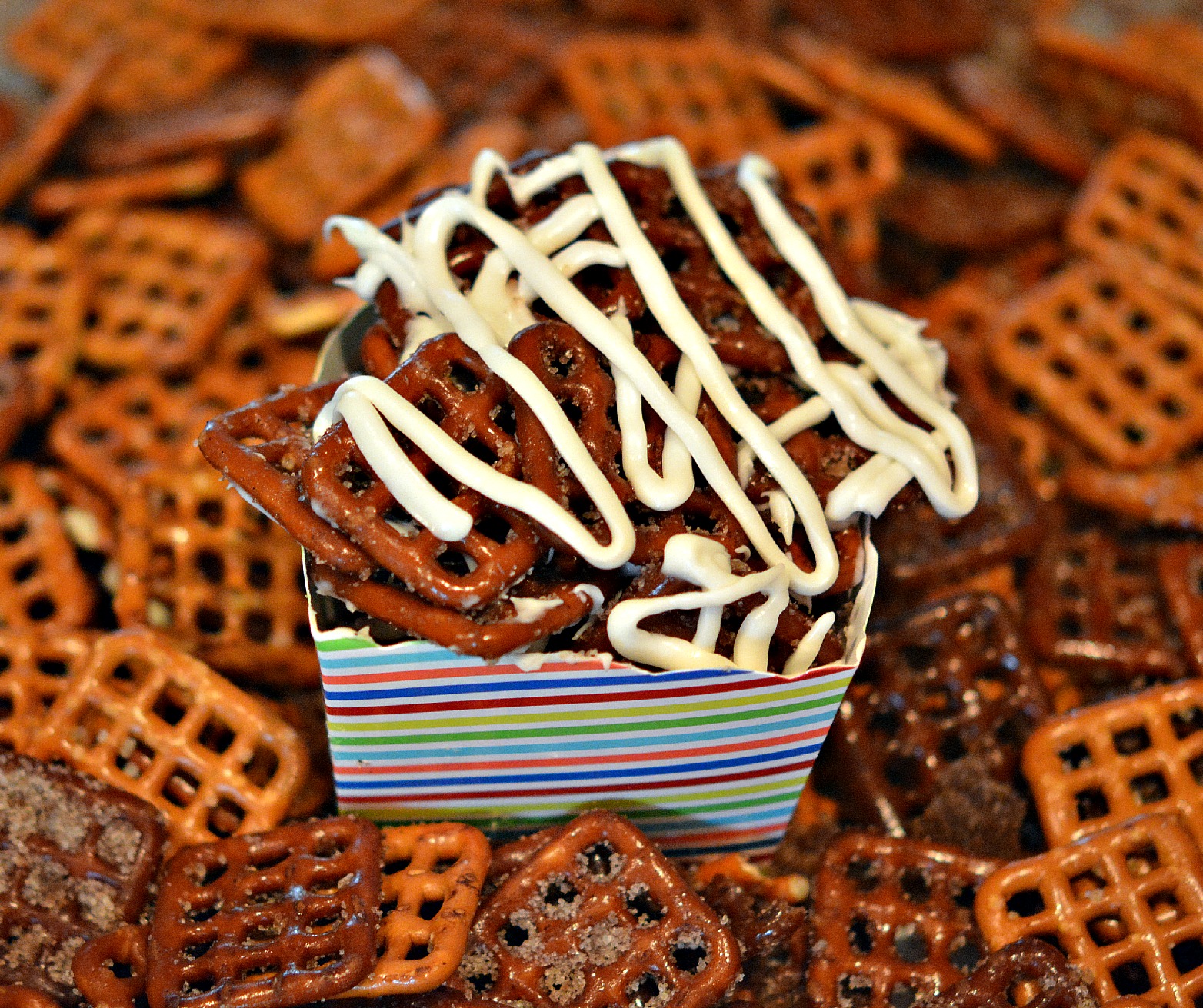 CINNAMON SUGAR PRETZELS Hugs and Cookies XOXO