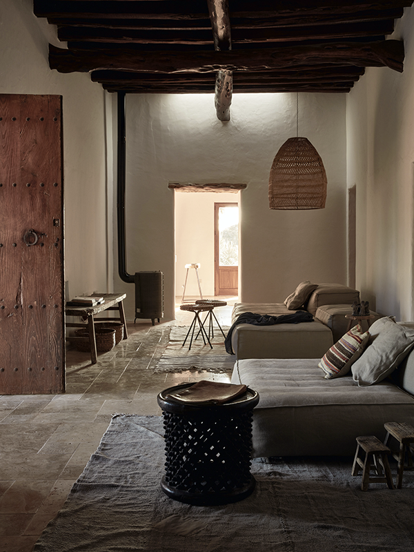 be in a sunny mood : hotel time. | project inside