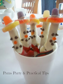 snowman pretzel treats made with candy 