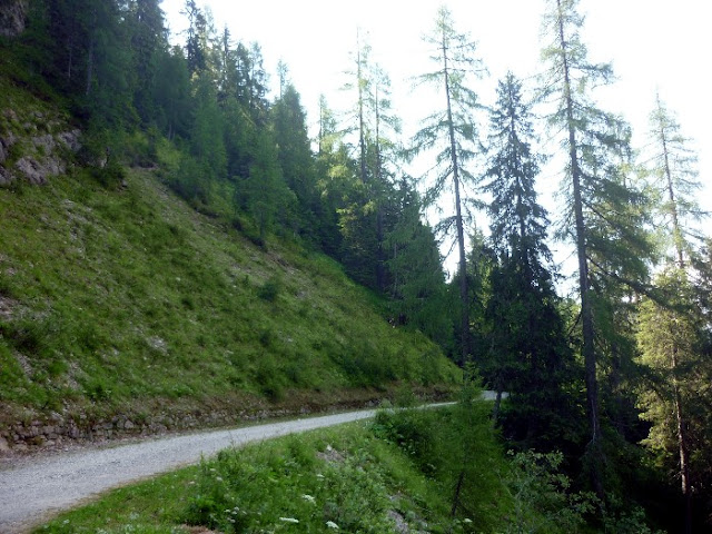 rifugio velo della madonna escursione