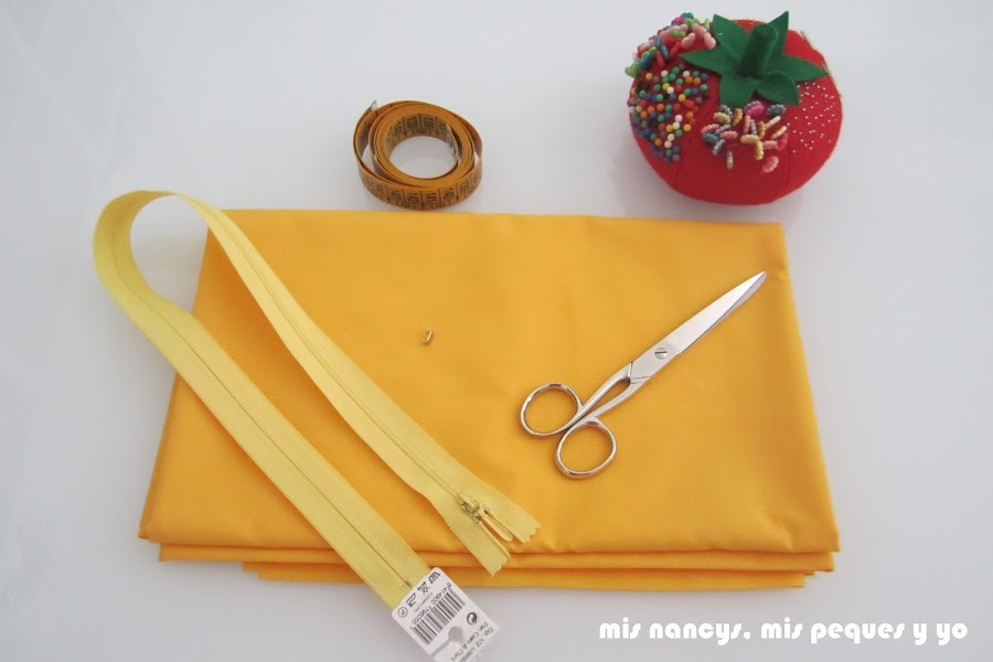 mis nancys, mis peques y yo, tutorial DIY funda de cojín sencilla con cremallera y volante, materiales