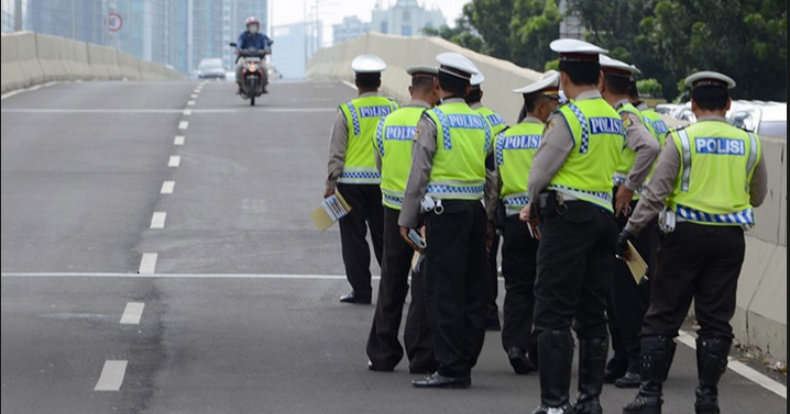 Tips Cerdas Menghindari Razia Polisi Di Jalan Raumus Com