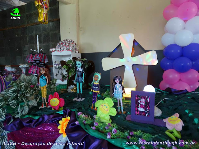 Monster High - Decoração tradicional super luxo - Detalhes imagem 03 Decoração de festa infantil Monster High - Aniversário infantil