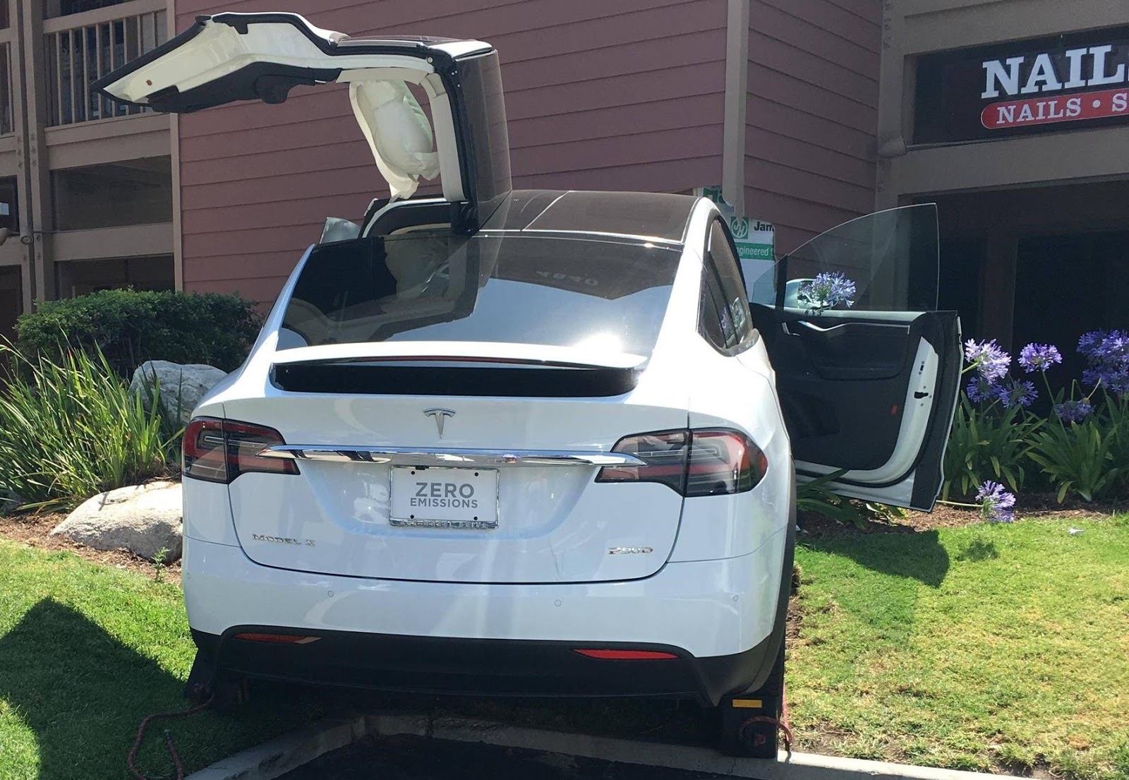 Tesla Malfunction Car Crash Tesla Malfunction Car Crash