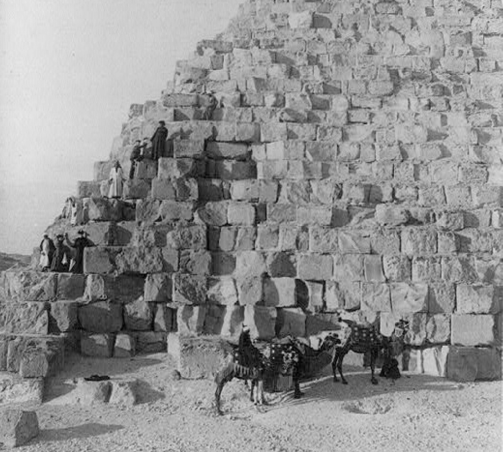 Pyramidales: Construction de la Grande Pyramide : ce qu'ont écrit ...
