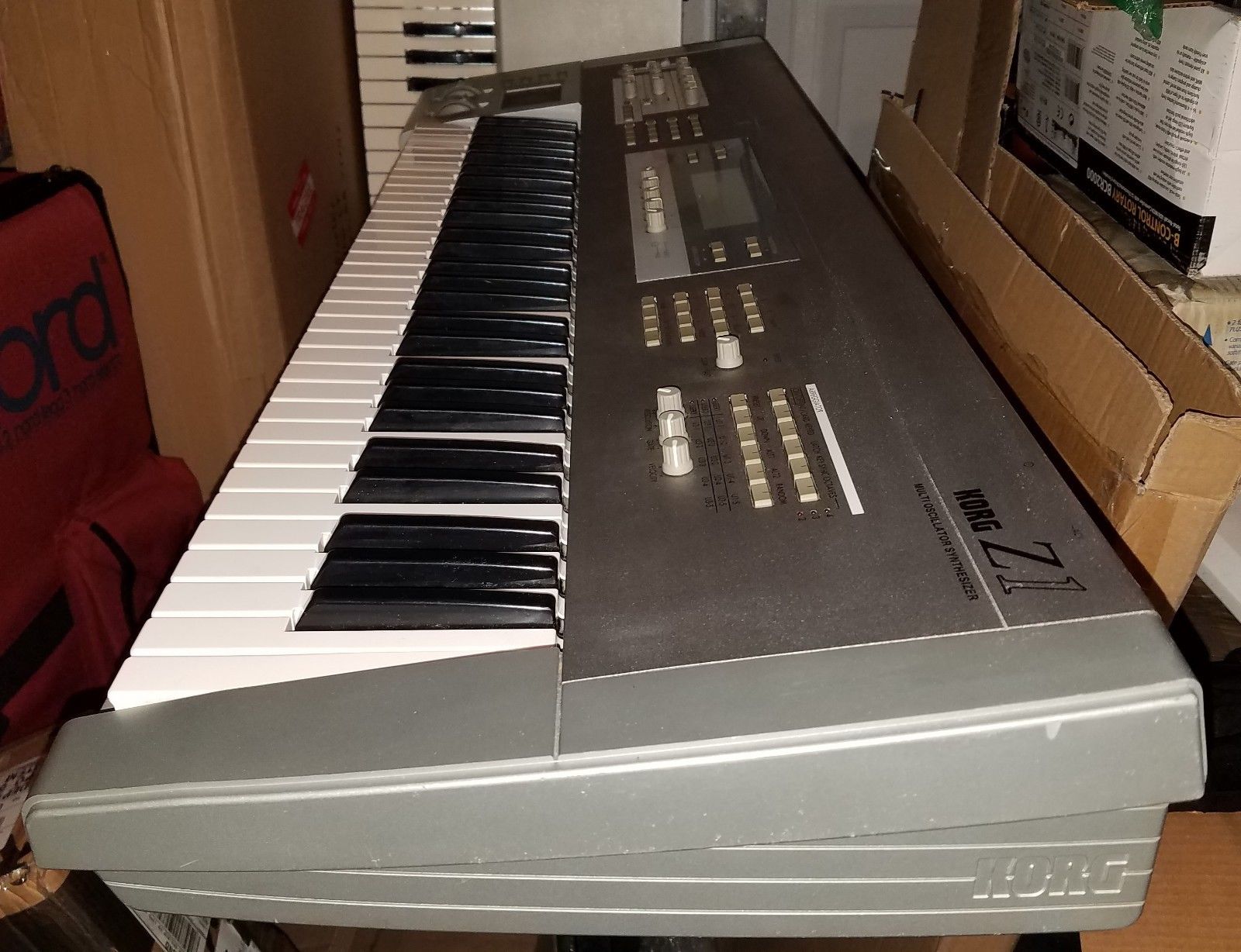 MATRIXSYNTH Z1 Multi Oscillator Synthesizer Keyboard w/ Physical